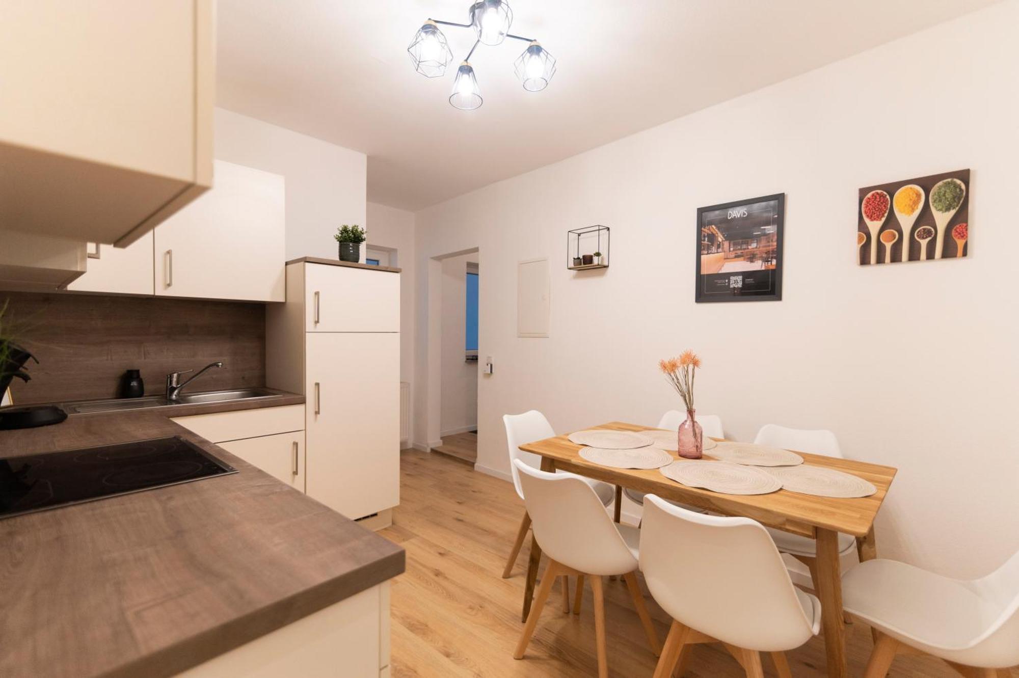 Peter Apartments - Premium Wohnung I 95Qm I 3 Schlafzimmer I Grosses Bad I Kueche I Wohnzimmer I Tv Fulda Exteriör bild